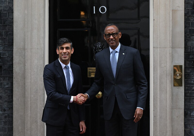 Sunak and Kagame want to outsource UK asylum process. (Bild: AFP/JUSTIN TALLIS)