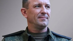 Ex-General Iwan Popow (das Archivbild stammt aus dem Jahr 2002) ist Medienberichten zufolge wegen Betrugsvorwürfen verhaftet worden. (Bild: Wikipedia/mil.ru (CC BY 4.0))