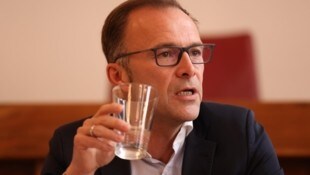 Bürgermeister Auinger (li.) spricht von einem Rekordbudget, der Schuldenstand steigt bis 2029 auf 274 Millionen Euro (Bild: Tröster Andreas)