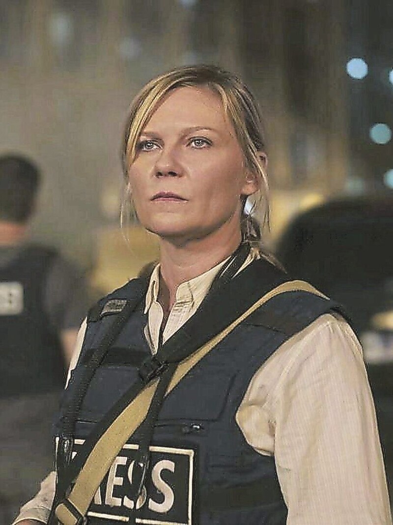 Schauspielerin Kirsten Dunst als verlebte Reporterin in „Civil War“ (jetzt im Kino). (Bild: 2024 A24/DCM)