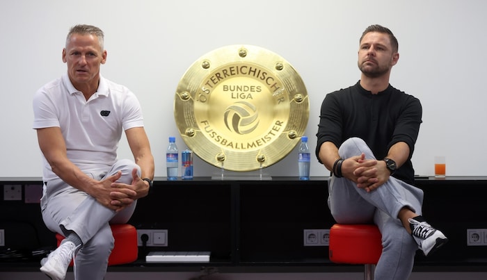 Stephan Reiter (li., mit Sportdirektor Bernhard Seonbuchner) will den Titel zurück nach Salzburg holen.