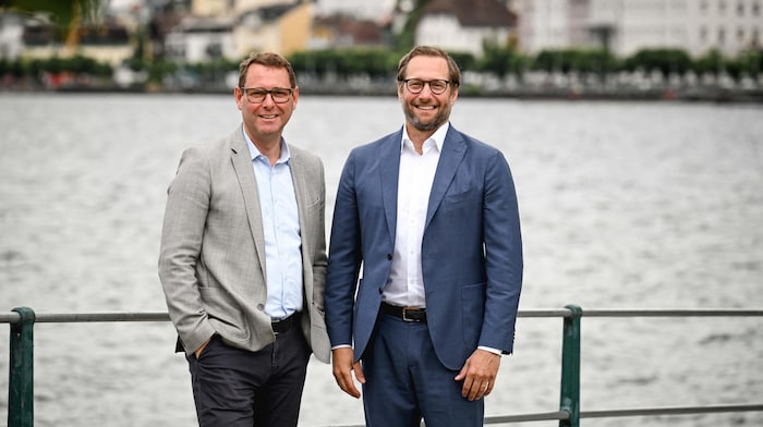 Stefan Massa und Tim Zeichhardt (r.) realisieren das Hotelprojekt.