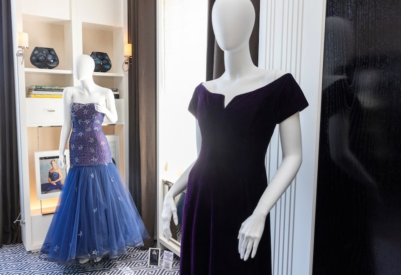 Some of Princess Diana's most beautiful dresses will be auctioned. (Bild: picturedesk.com/Caitlin Ochs / REUTERS / picturedesk.com)