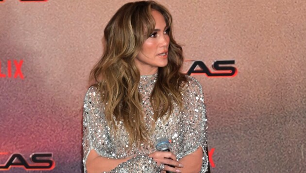 Bei einer Pressekonferenz zu ihrem neuen Film „Atlas“ in Mexico City wurde Jennifer Lopez auf die Gerüchte um eine Krise in der Ehe mit Ben Affleck angesprochen. Ihre Reaktion sprach Bände. (Bild: www.viennareport.at)