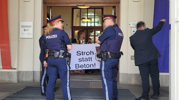Nach sieben Stunden schritt die Polizei ein.