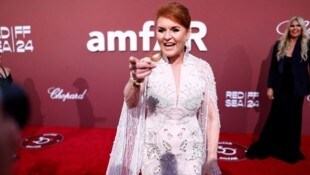 Sarah Ferguson auf der amfAR-Gala in Cannes (Bild: APA/AFP/Sameer Al-Doumy)