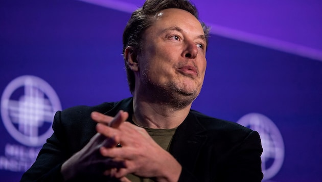 Tesla-Chef Elon Musk schmecken die vor Kurzem gegen chinesische E-Autos verhängte Strafzölle nun doch nicht. (Bild: APA/Getty Images via AFP/GETTY IMAGES/Apu Gomes)