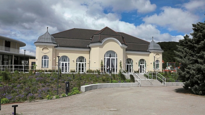 Since the new takeover, open-air events have been taking place at Schloss Cobenzl every week.