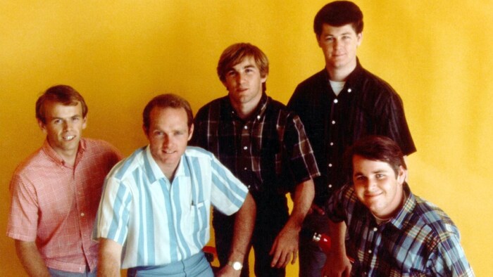 Die Beach Boys rund um Brian Wilson (re.) prägten unsere Musikgeschichte wie nur wenige andere ...