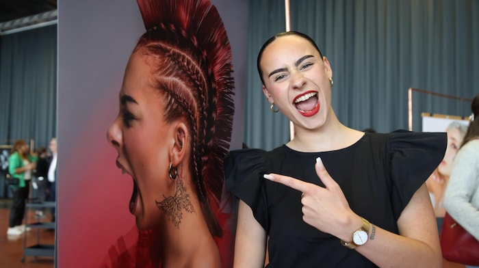 Selina Bady ist Schülerin des Fachbereichs Hairstyling und Visagistik.