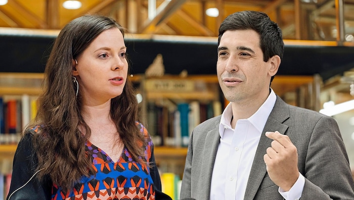 Veronika und Sebastian Bohrn Mena setzen sich mit ihrer Stiftung für den „Helden von Villach“ ein.