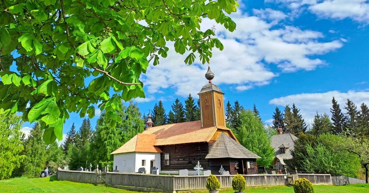 Oben am Ende der Welt Dreifaltigkeit Gotteshaus, Gasthaus, Garten