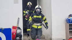 Die Feuerwehren in Bad Ischl bekämpften den Kellerbrand erfolgreich – das Feuer konnte rasch gelöscht werden.  (Bild: FF Bad Ischl)