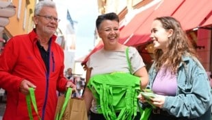 Gemeinsam mit Generalsekretärin Olga Voglauer suchte Schilling in Kärnten das persönliche Gespräch mit den Wählern. (Bild: Pessentheiner/f. pessentheiner)