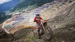 Spektakuläre Aussicht und harter Endurosport beim Erzbergrodeo (Bild: Philip Platzer / Red Bull Content Pool)