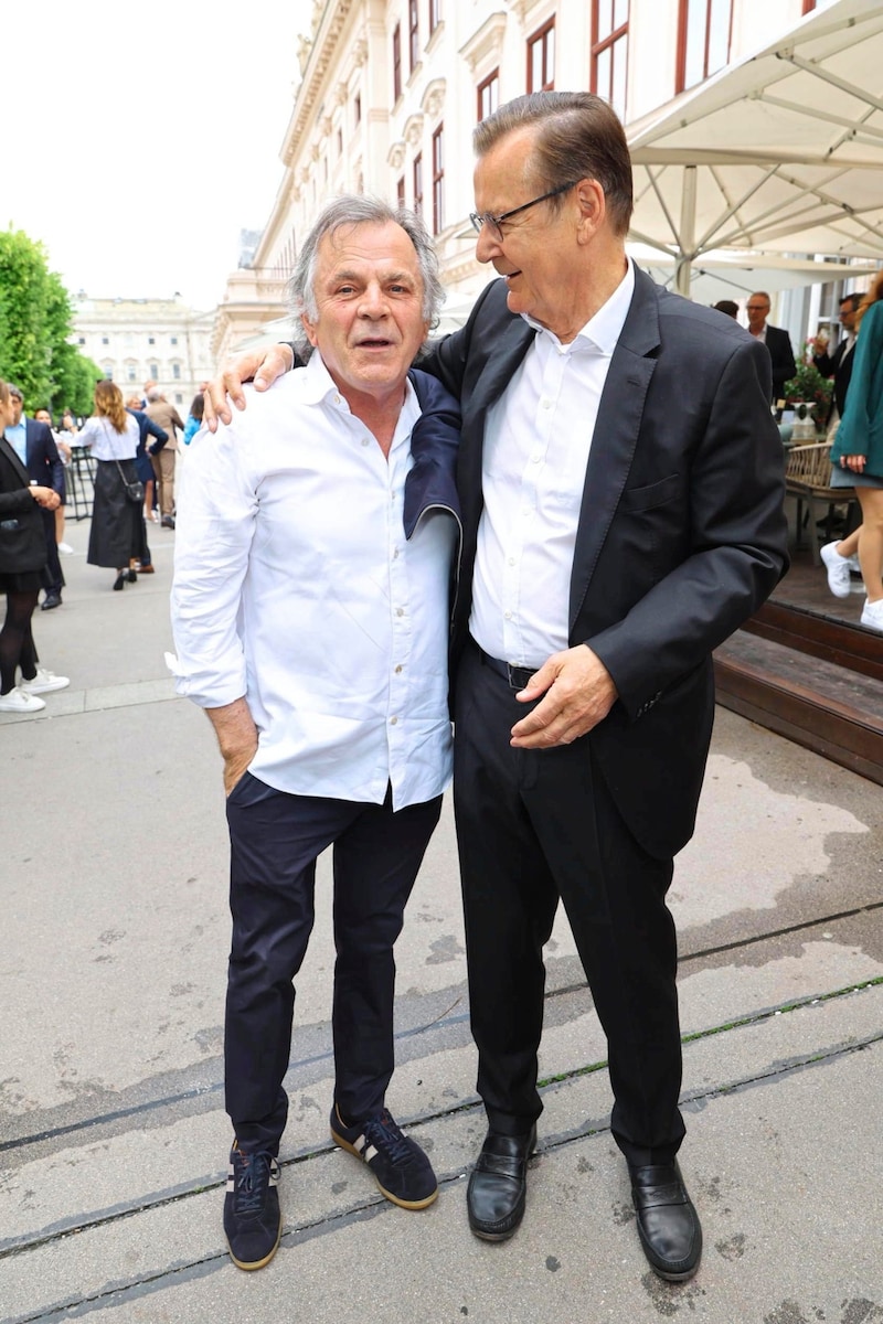 Salzburg's artistic director Markus Hinterhäuser and Hans Mahr have known and appreciated each other for years. (Bild: Starpix/ Alexander TUMA)