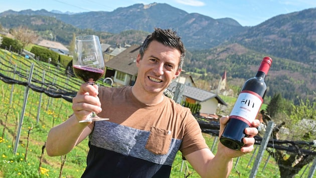Unterthörl: Dorfbewohner Patrick Fina ist dabei, den Weinbau wieder zu beleben. (Bild: EVELYN HRONEK)