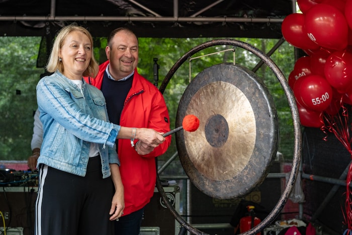 SPÖ-EU-Kandidatin Evelyn Regner hat den Gong geschlagen.