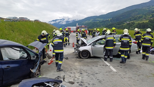 Immer wieder kommt es zu Unfällen auf der Ennstalbundesstraße. (Bild: BFV Liezen / Schlüßlmayr)