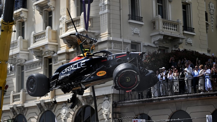 Perez‘ Bolide war nur noch Schrott.
