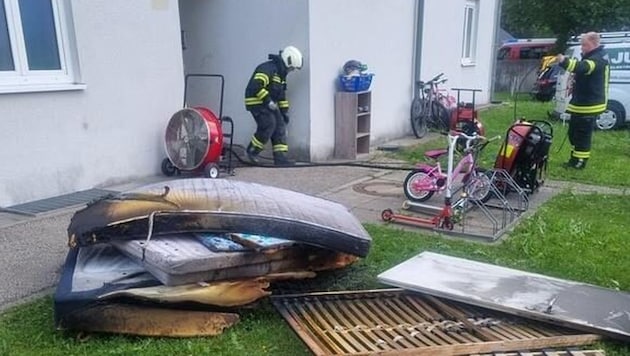 Only the rapid intervention of the ten fire departments was able to prevent a catastrophe. (Bild: FF Bad Ischl, Krone KREATIV)