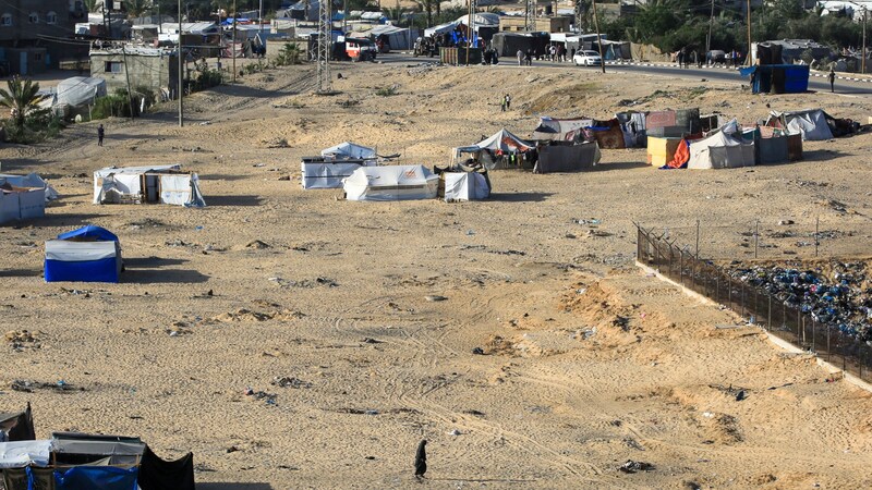 Ein Lager für vertriebene Palästinenser in Rafah (Bild: APA/AFP/Eyad BABA)