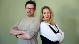 Peter Fischer (li.) und Linda Syllaba wollen anderen lehren, wie sie Menschen coachen. 