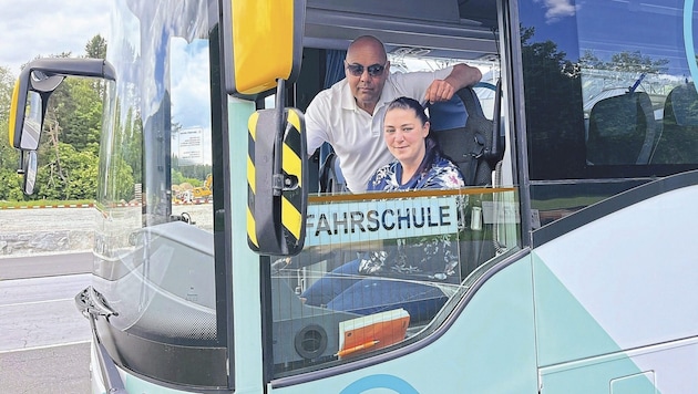 Theresa Wegscheider úgy döntött, hogy buszsofőr lesz, és nyártól a Lieser-Malta-völgyben áll rendelkezésre sofőrként. (Bild: Elisa Aschbacher )