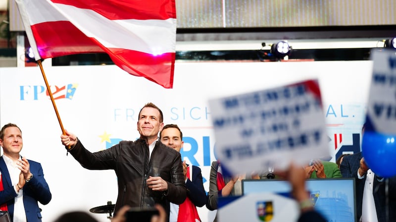 The blue EU top candidate Harald Vilimsky wants more patriotism. (Bild: APA/EVA MANHART)