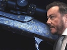 René Benko nutzte einst eine Doppelbüchse, die mit Gold verziert war – die Waffe wurde ...