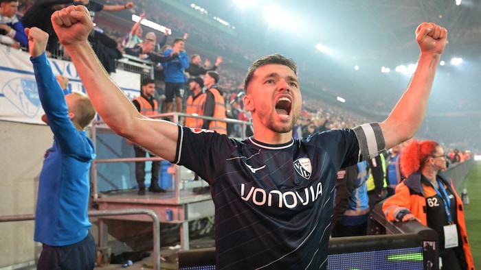 Kevin Stöger war in der Relegation der Bochumer Superheld.