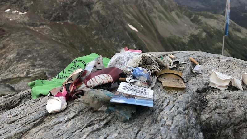 „Müll-Panorama“ vor der Braunschweiger Hütte (Bild: #estutnichtweh)