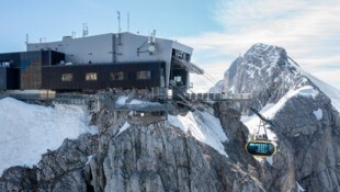 Dachstein Bergstation: Bis vor kurzem höchste Baustelle Österreichs auf 2700 Metern, jetzt ein moderner Tourismusmagnet. (Bild: Harald Steiner)