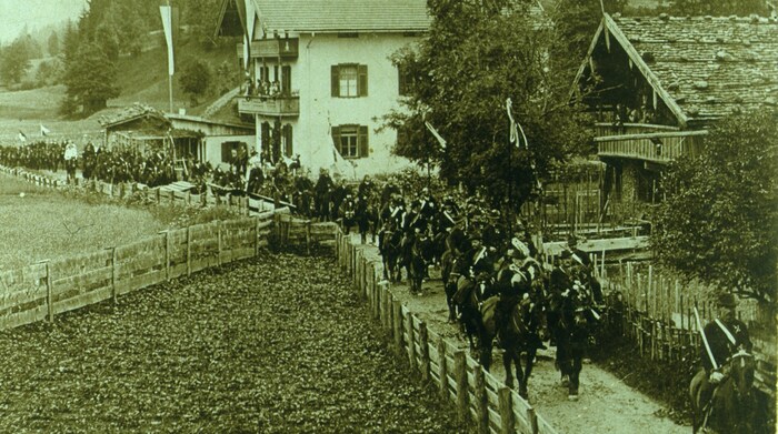 Um 1910 beim ehemaligen „Badlwirt“ vorbei.