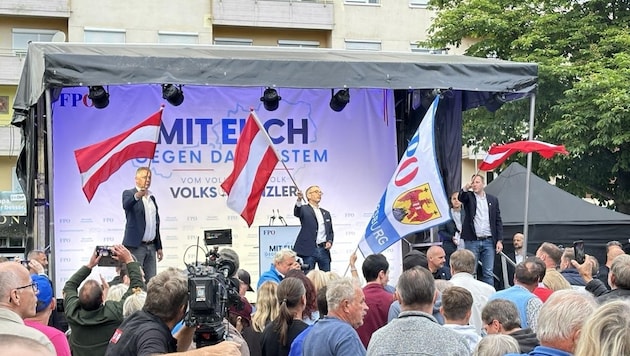 Alexander Petschnig, Herbert Kickl and Michael Schnedlitz (Bild: Schulter Christian)