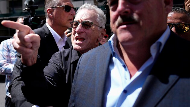 Robert De Niro im verbalen Infight mit Trump-Anhängern (Bild: APA/AP)