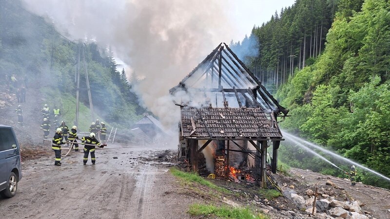 A baleset a műhelyben történt. (Bild: Feuerwehr Feistritz/Drau)