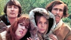 Die Hippie-Kultband The Mamas And The Papas mit der jungen Michelle Phillips (2.v.r.) in ihrer Blütezeit. (Bild: SingersRoom.com)