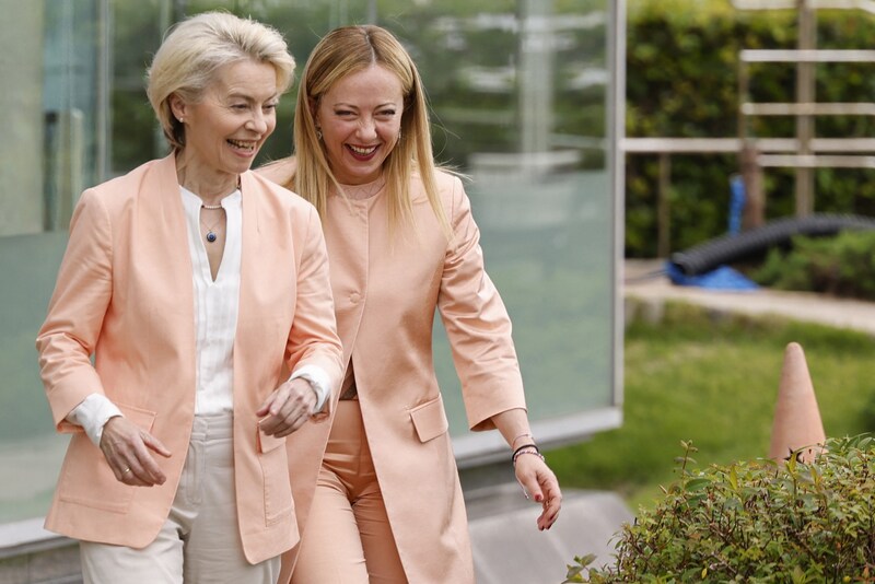 Von der Leyen and Meloni have recently become much closer - and not just in appearance. (Bild: AFP)