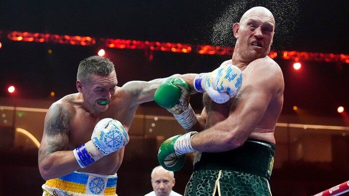 Im ersten Aufeinandertreffen gewann Oleksandr Usyk (l.) nach Punkten.