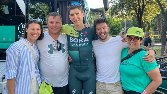 After three weeks at the Giro, Patrick Gamper was welcomed by his family in Rome.