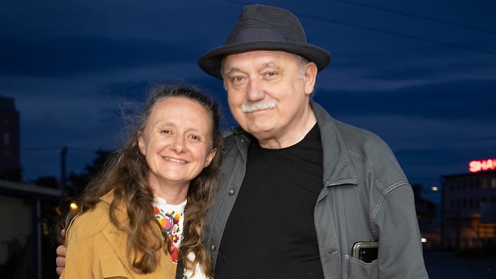 Happy even without a boat trip: "Vorstadtweib" Gerti Drassl and fellow actor Karl Fischer