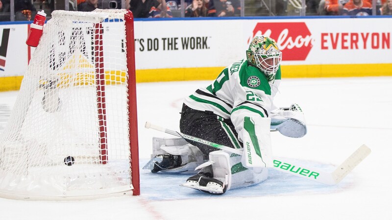 Stars-Keeper Jake Oettinger erlebte einen Abend zum Vergessen. (Bild: AP)