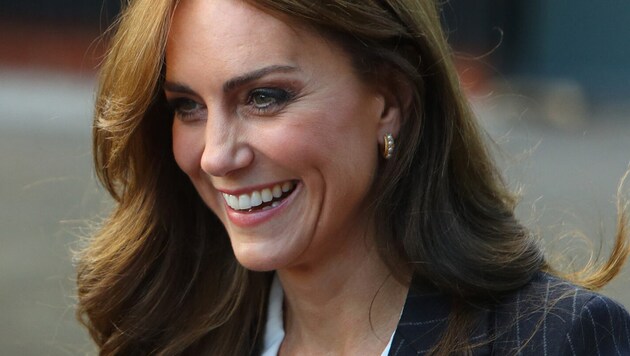 Princess Kate is said to have reached a "turning point" in her battle against cancer, a family friend has now revealed. (Bild: AFP or licensors)