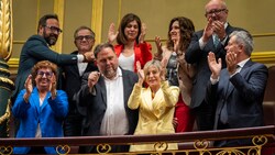 In Spanien ist das umstrittene Amnestiegesetz für katalanische Unabhängigkeitsbefürworter endgültig verabschiedet worden. (Bild: APA/AP Photo/Bernat Armangue)