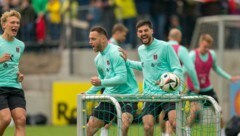 Beste Stimmung beim ÖFB-Team um Marko Arnautovic. (Bild: GEPA pictures)