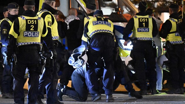 Schweden hat mit einer hohen Bandenkriminalität zu kämpfen. (Symbolbild) (Bild: AFP/Johan Nilsson/TT)