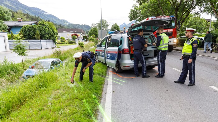 The police now have to deal with a large number of offenses.