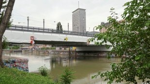 Die Grundsanierung der Augartenbrücke ist bereits angelaufen.