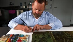 Restaurator Christian Moser bei der Arbeit